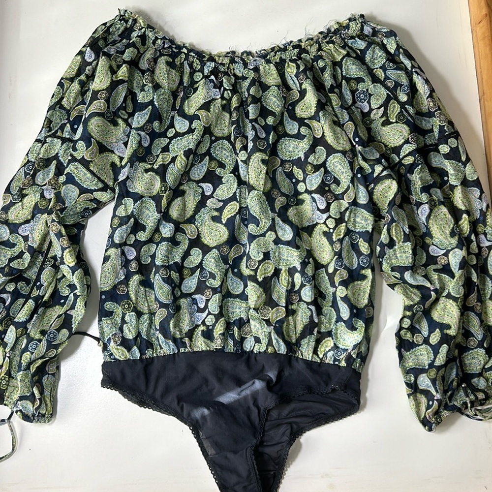 Free People Paisley Off shoulder Long Sleeve Top 100% Cotton Sz M G